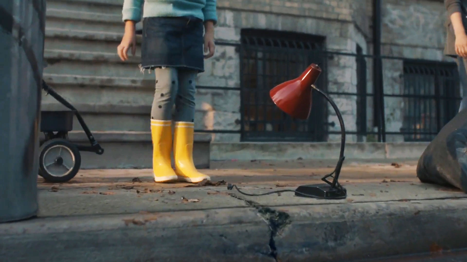 Ikea's Excellent Sequel to 'Lamp' Flips the Script on an Ad That Didn't ...