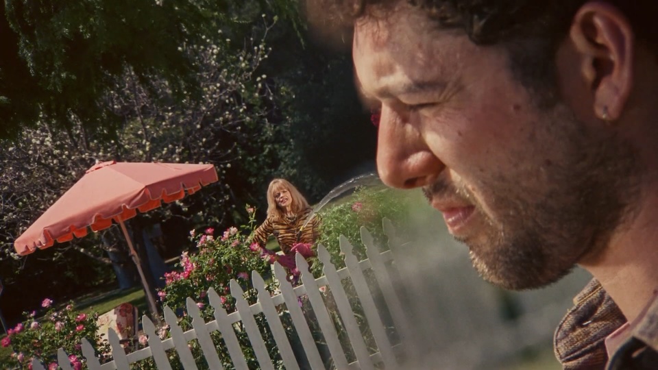 Everyone Flirts With Gary When He Orders From Grubhub+