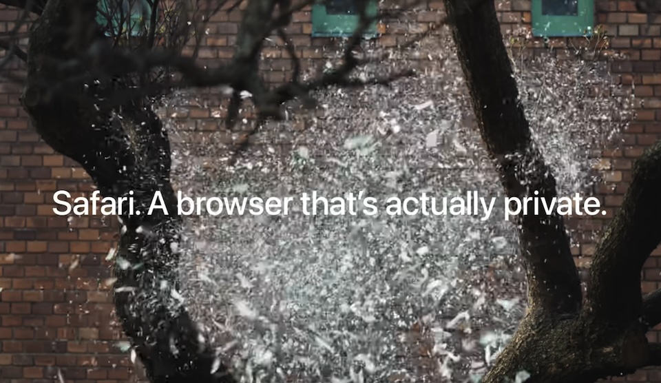 Screenshot | Muse by Clios Advertisement claiming 'Safari. A browser that's actually private.' with a tree and brick wall in the background.