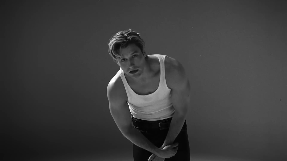 The Story Behind Verizon's Smokin' Summer Pitch With Stephen Kalyn