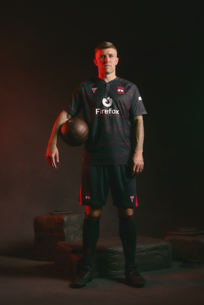 Ryan Reynolds and Rob Mac Spoof ‘Spygate’ to Introduce Firefox Sponsorship for Wrexham AFC