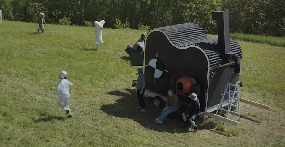 Hornbach's Amazing DIY Movie Camera and More Great Ads From Around the World